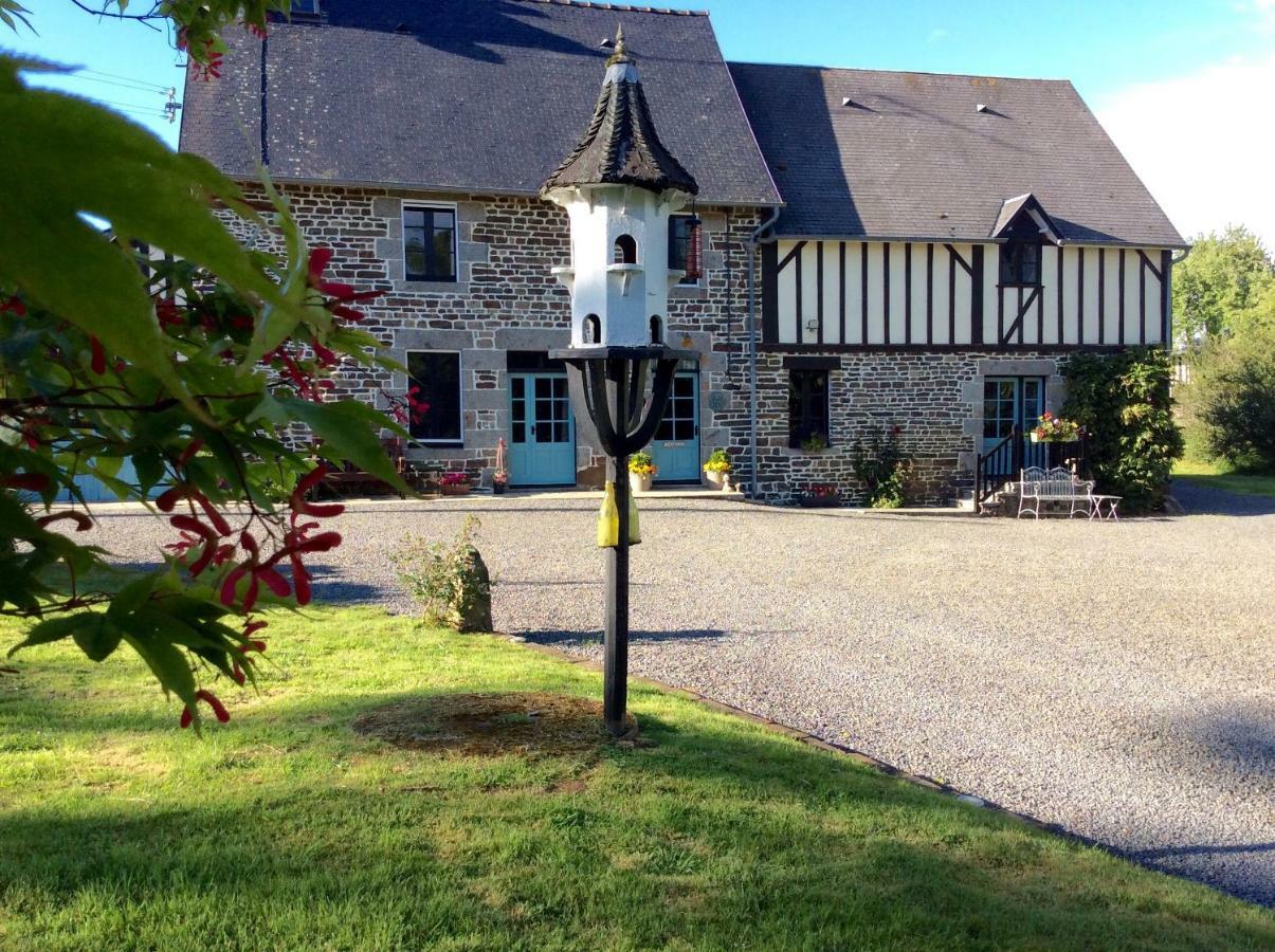 Maison Mai Or La Petite Maison Mai Or La Petite Grange Or All Three La Chapelle-Urée Dış mekan fotoğraf